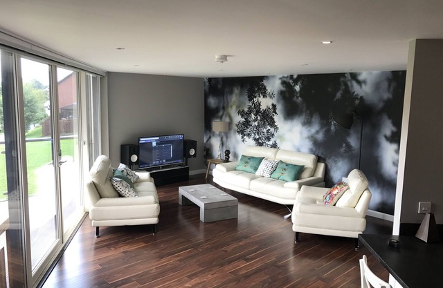 Swanston Cinema Apartment