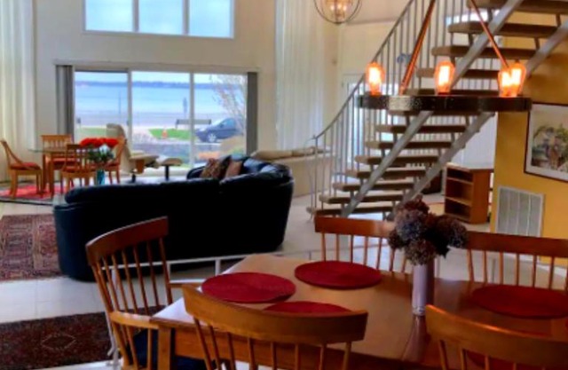 Swapscott Beachfront Vacation Home for Families