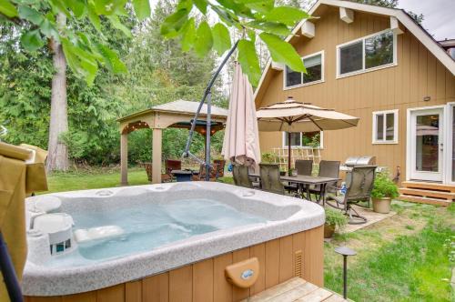 Swim, Hike and Fish Owls Nest Gold Bar Cabin
