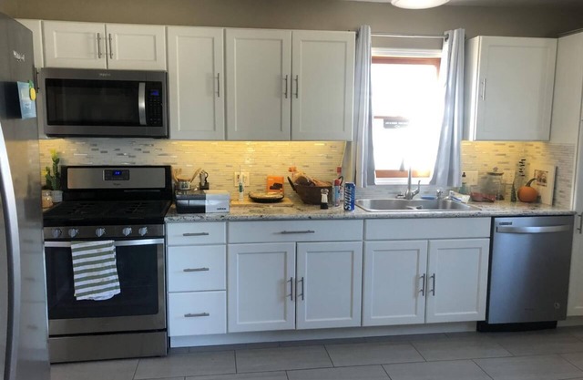 SwinHousing - Church Hill Suite, Sleeps 6