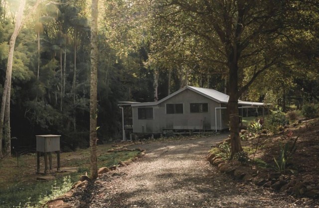 SYDN-COO222 · Creek House, Remote, Tranquil