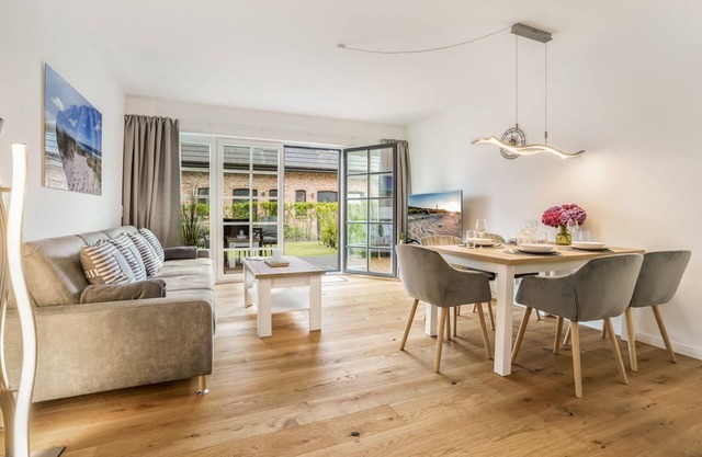 Sylter Windrose - Living close to the beach for 5 people in a new building with terrace and