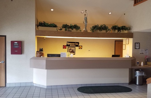 Syracuse Inn & Suites