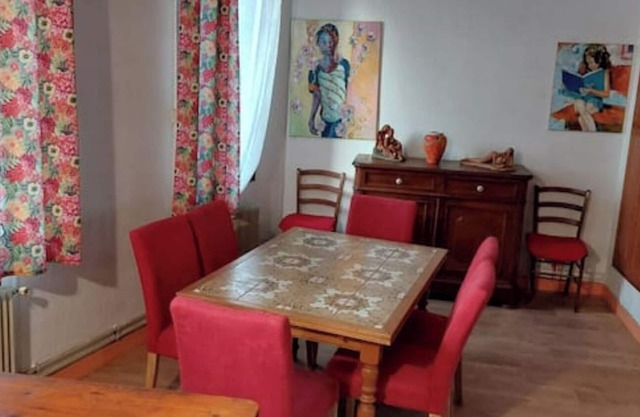 T 3 Dans Maison Avec Terrasse et Climatisation