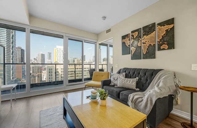 T Dot Views & Cozy 2BR Stay