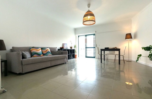 T1 Cacilhas – Balcony & River View, Almada, Lisbon