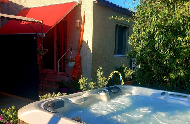 T2 35m2 Indépendant en Campagne Entre Alpilles et Luberon Piscine, Spa, lit 160