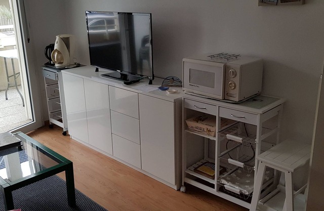 T2 apartment + cabin area in the immediate vicinity of the beach. Parking space