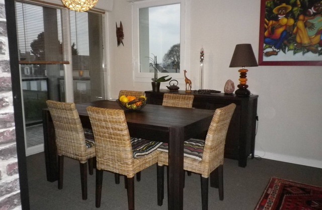 T2 cozy, quiet and very well located