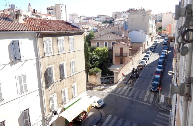 T2 in the heart of Marseille