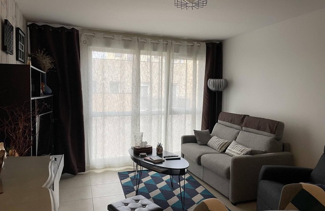 T2 with balcony near city center