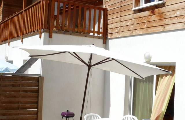 T3 bright and pretty in residence close to the slopes + parking
