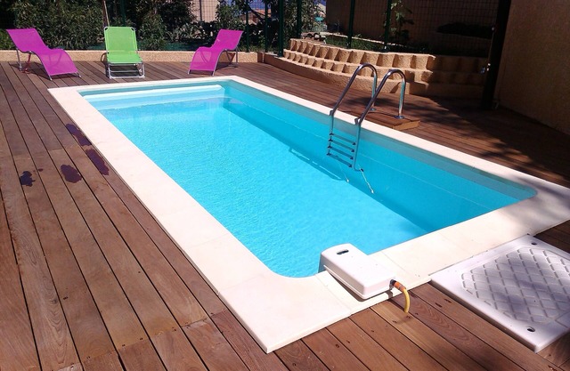 T3 - First floor - With swimming pool - Rated 5 * furnished for tourism