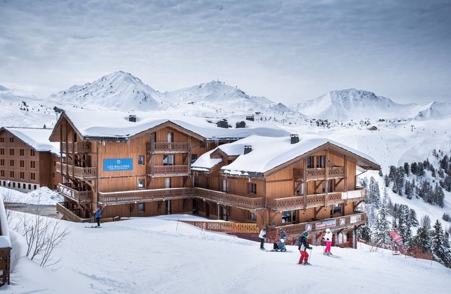 T4 de charme avec accès direct aux pistes |Piscine