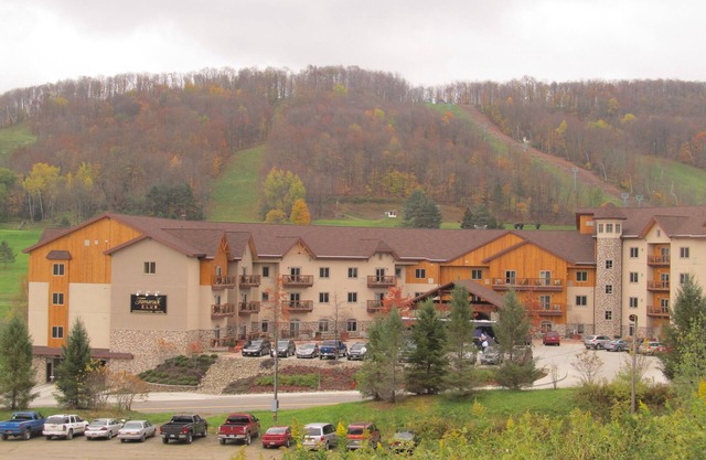 Tamarack Club 4 Season Condo - Holiday Valley Resort, Ellicottville, NY