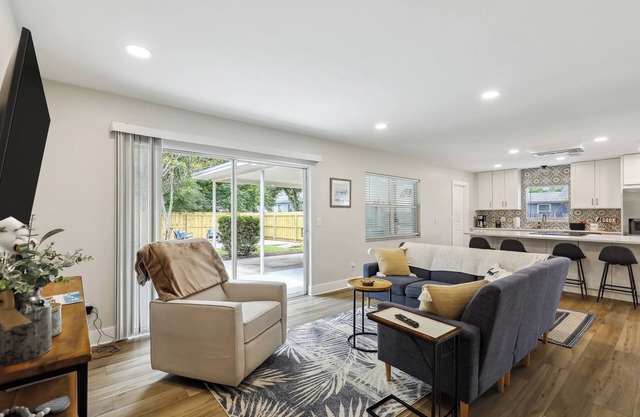Tampa Vacation Rental ~ 3 Mi to Downtown!