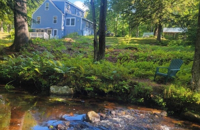 Tamworth cozy cottage on a brook with trails