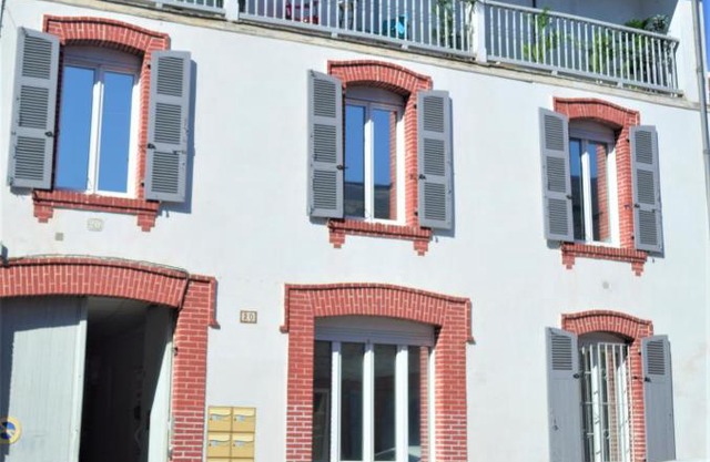 Tarbes Immeuble résidentiel labelisé et classé Proche des Halles Marcadieu et Brauhauban et du Parc des expositions - Appartements Appaloosa T2 Rdc et Pyrénéa T2 au 1er étage avec terrasse couverte -Parking gratuit-