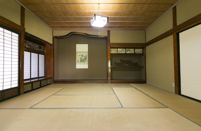 Tawaraya - Big Roof House - A nostalgic old house that makes you feel at home, just like your grandma's house.