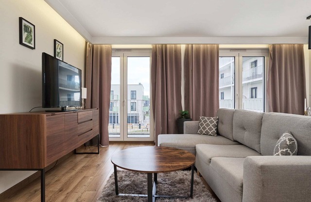 Tawryczewskiego 4 | Fashionable Apartment | Balcony