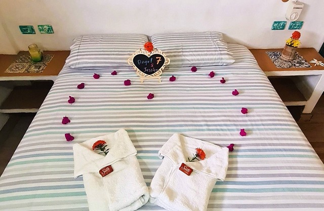Tayrona Cabana at Chévere Beach: Ocean Views and Tropical Serenity