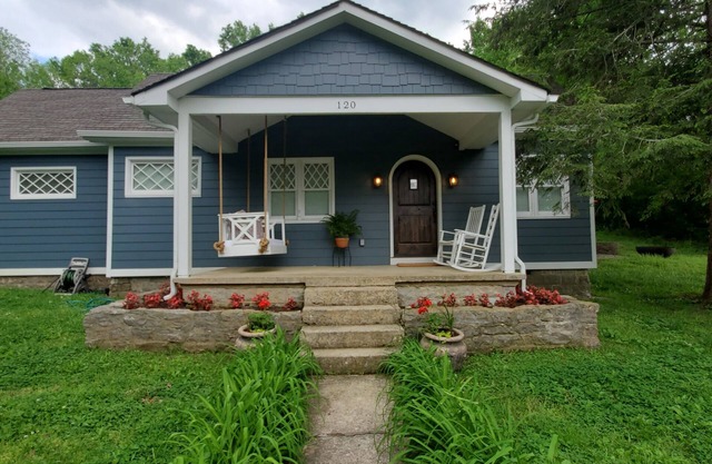 Tennessee Getaway (near Jack Daniel’s and Nearest Green distilleries)