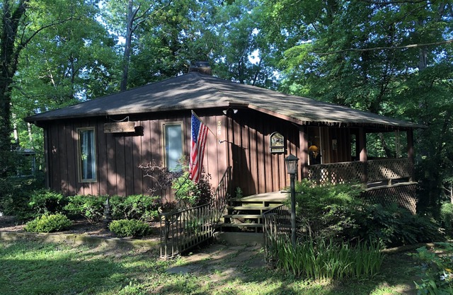 'Tennessee Tahoe': Tims Ford Lake - Cozy Cabin with Two Level Dock