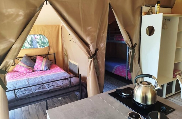 Tent Lodge Cassis 4 people.