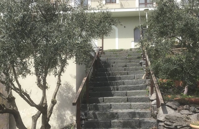 Tenuta Terradifuoco has a restaurant, bar, a shared lounge