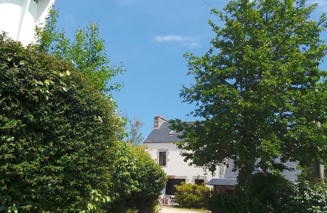 Terraced house in Plounéour-Trez, 2 to 6 people, 1 km from the beaches