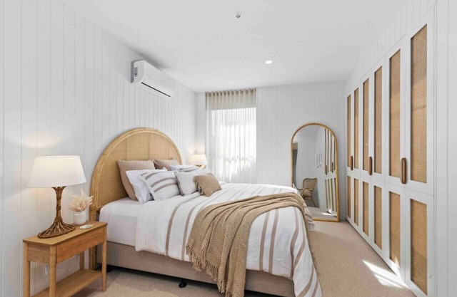 Terrace LUXE- 100m to shops, 2 KING beds, Parking