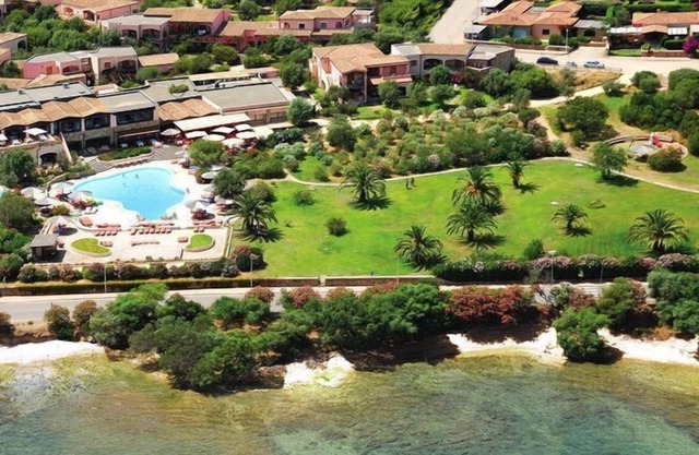 Terraced house in the holiday residence Cala di Falco