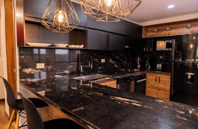 Terrific Provenza 2-bedroom apt. with AC, WiFi. Parque Lleras