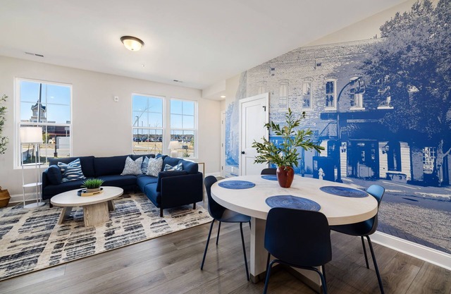 Tessa - Luxury 3 BR Retreat + Garage, Personal Chef