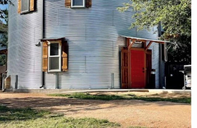 Texas Living, Silo Stylenn