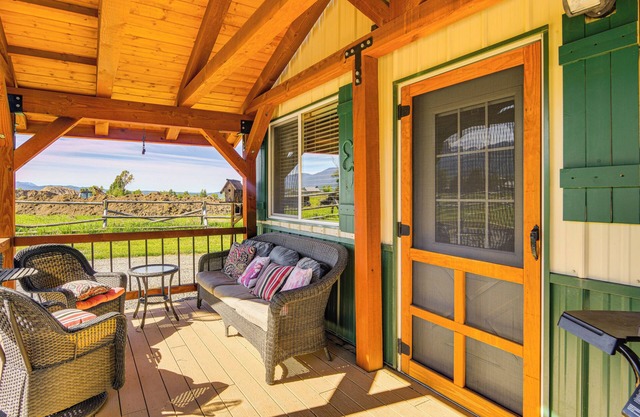 Thayne Retreat w/Mountain Views - Near Trails!