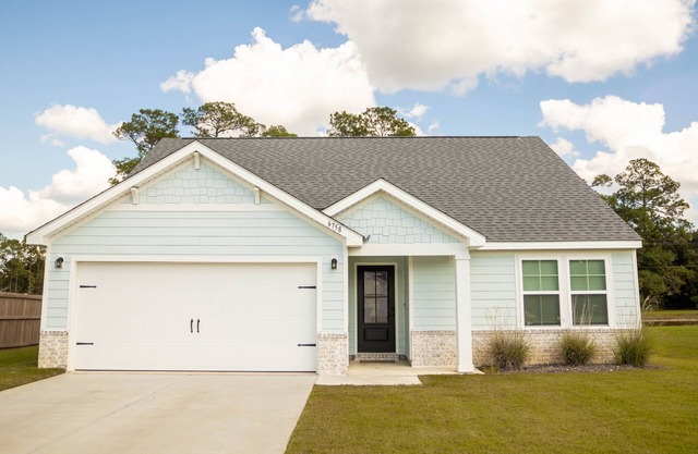 The 15th Fairway Cottage - water view close to beach & downtown Ocean Springs!