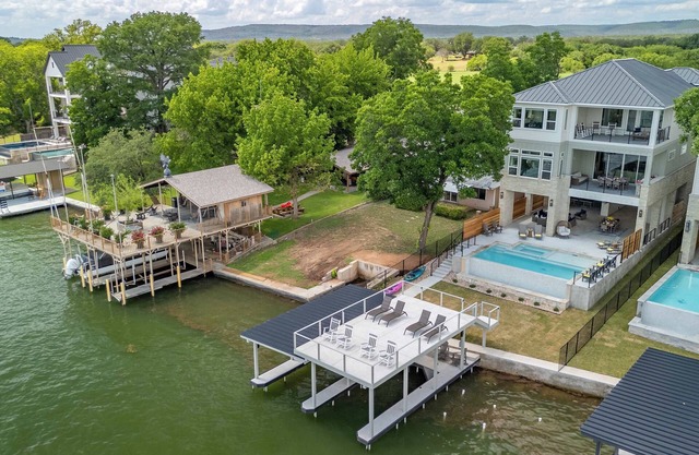 The 563 Villa | Concierge Services