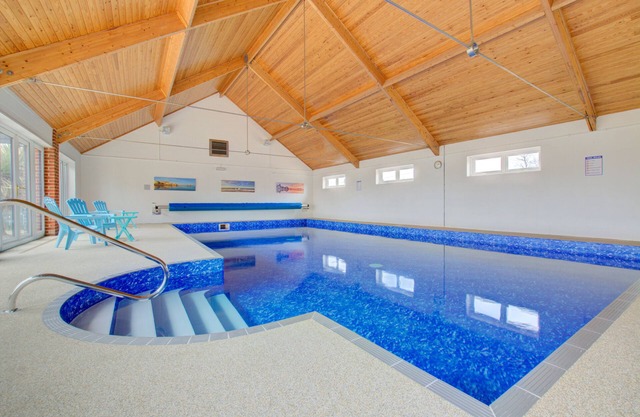 The Aldborough - Two Bedroom House, Sleeps 4