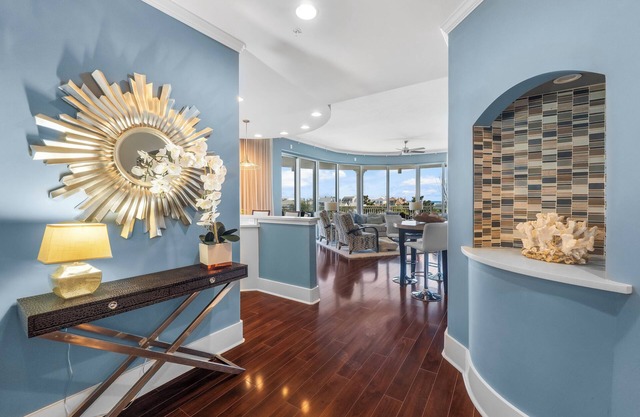 The Alexander by Panhandle Getaways