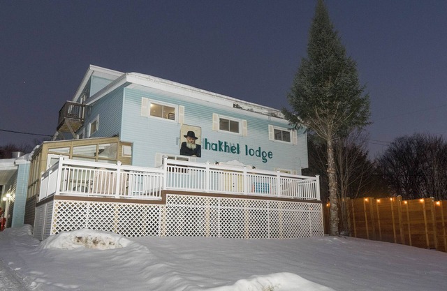 The all-inclusive family ski chalet at Mt. Snow – perfect for groups sleeps 50+!