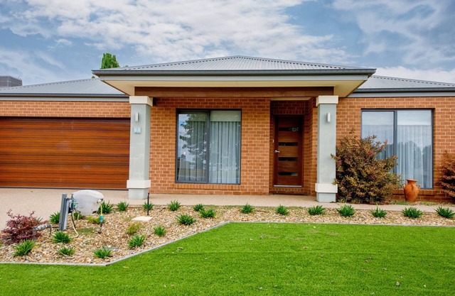 The Anchorage so close to Lake Mulwala and walking/running trails.