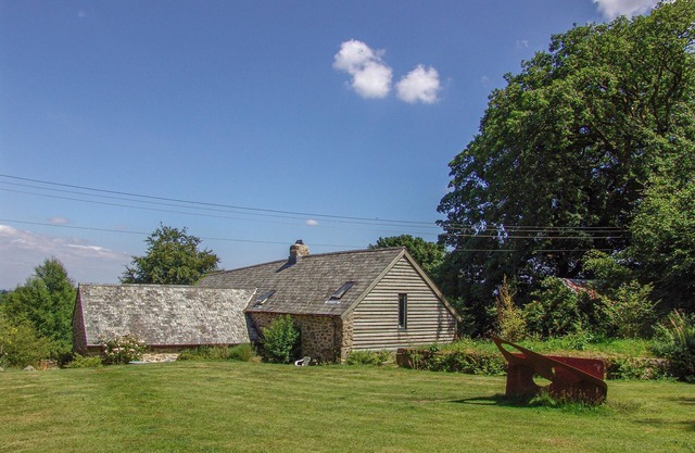 THE BAKEHOUSE, family friendly, character holiday cottage in Gidleigh