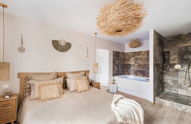 The Bali Room Balneo Saint Etienne