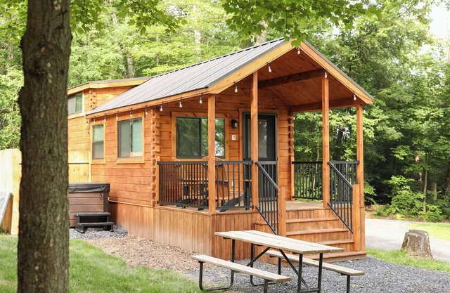 The Bellefonte Campground presents: Tiny Home | 1 Bedroom with HOT TUB