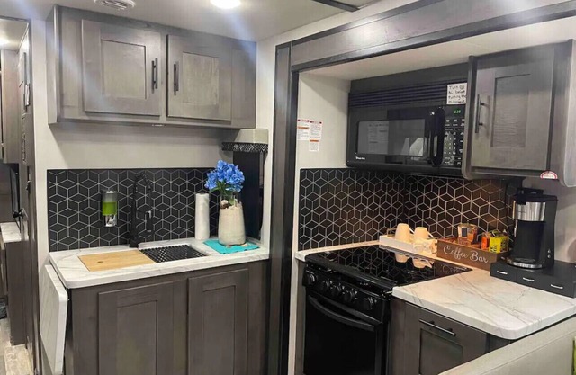 The Best Spacious RV in New York!