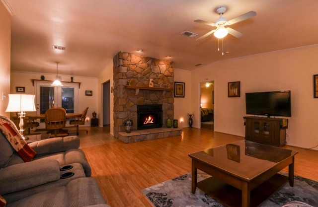 The Blue Nile! Your Florida Vacation is Calling. Vacation, Leisure or Business