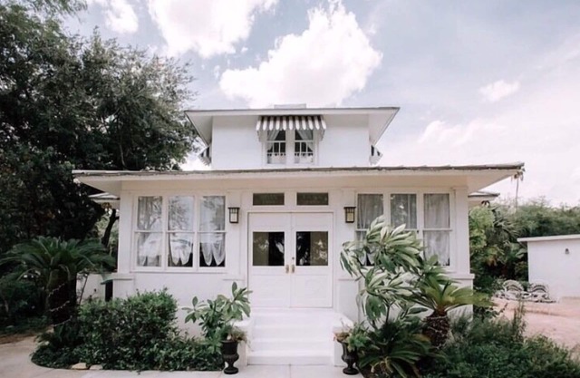 The Bryan House: Where History & Nature Meet! w/King Bed. Pet friendly!