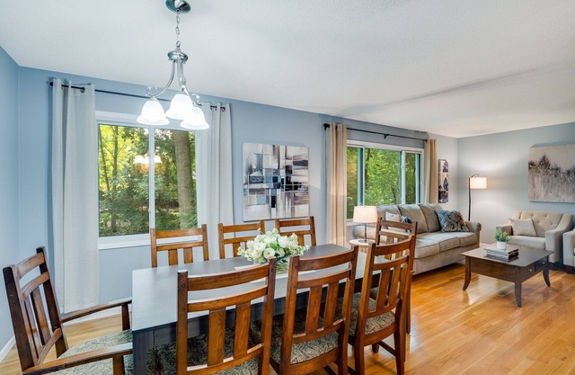 The Burnsville Beauty sleeps up to 21 and is centrally located 2 The Twin Cities