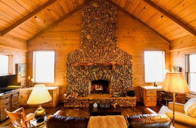 The Cabin on Teel Mountain